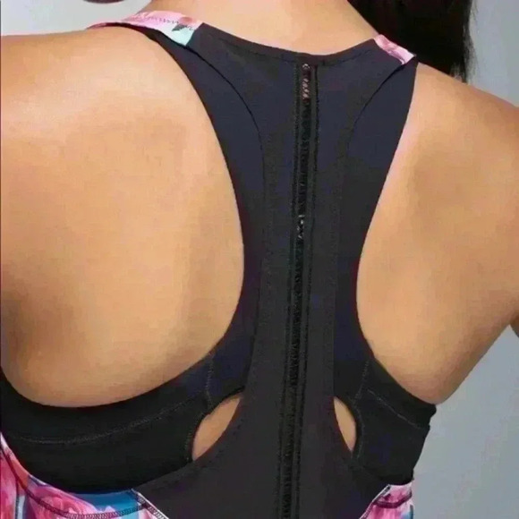 LULULEMON Lightened Up Racerback Singlet Tank in Secret Garden Pink Floral - Picture 4 of 11